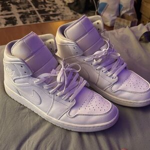 Jordan 1 retro mid